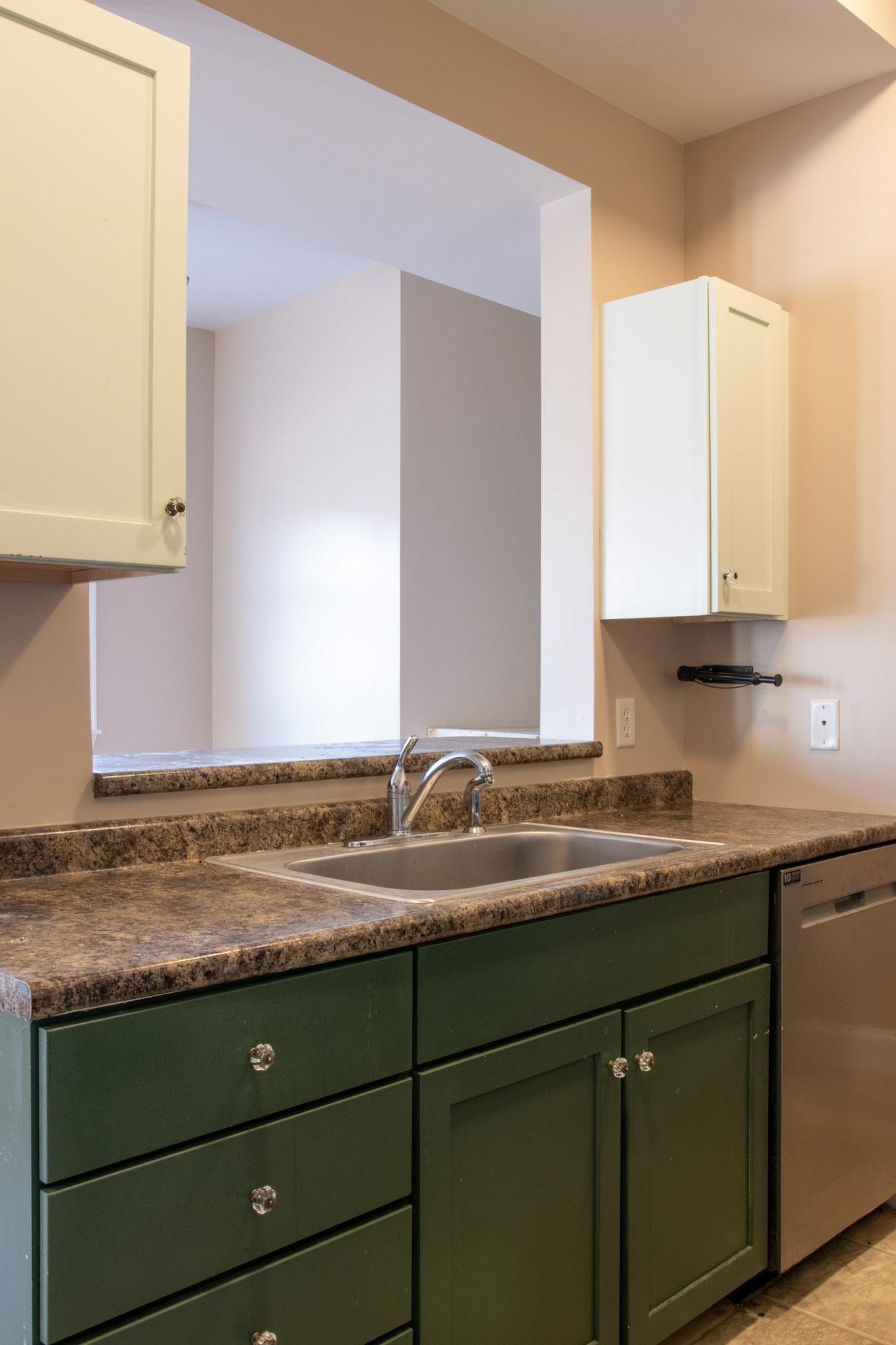 282 Central Avenue, Unit 5 Dover, NH 03820 - Photo 6 of 25