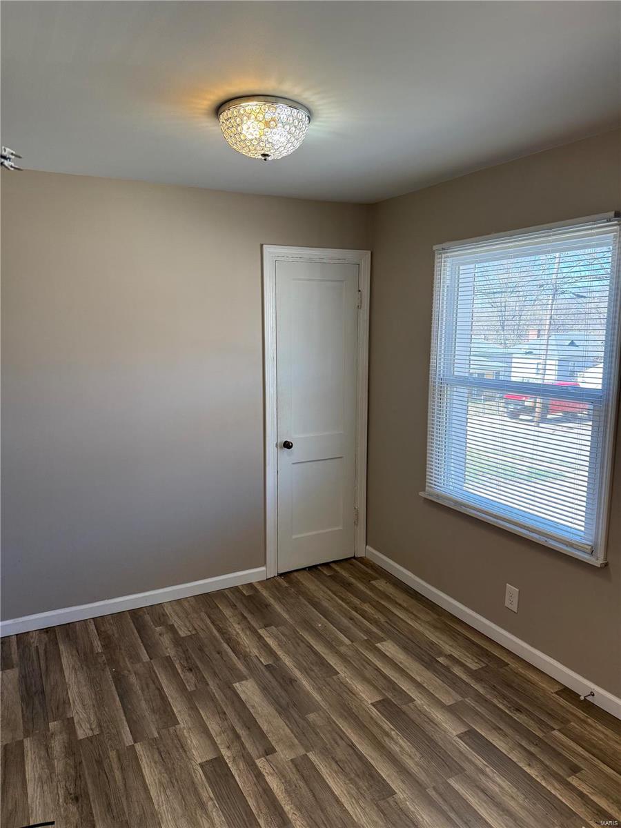 838 Rolwes Avenue St. Louis, MO 63135 - Photo 4 of 10 Gallery Image 4