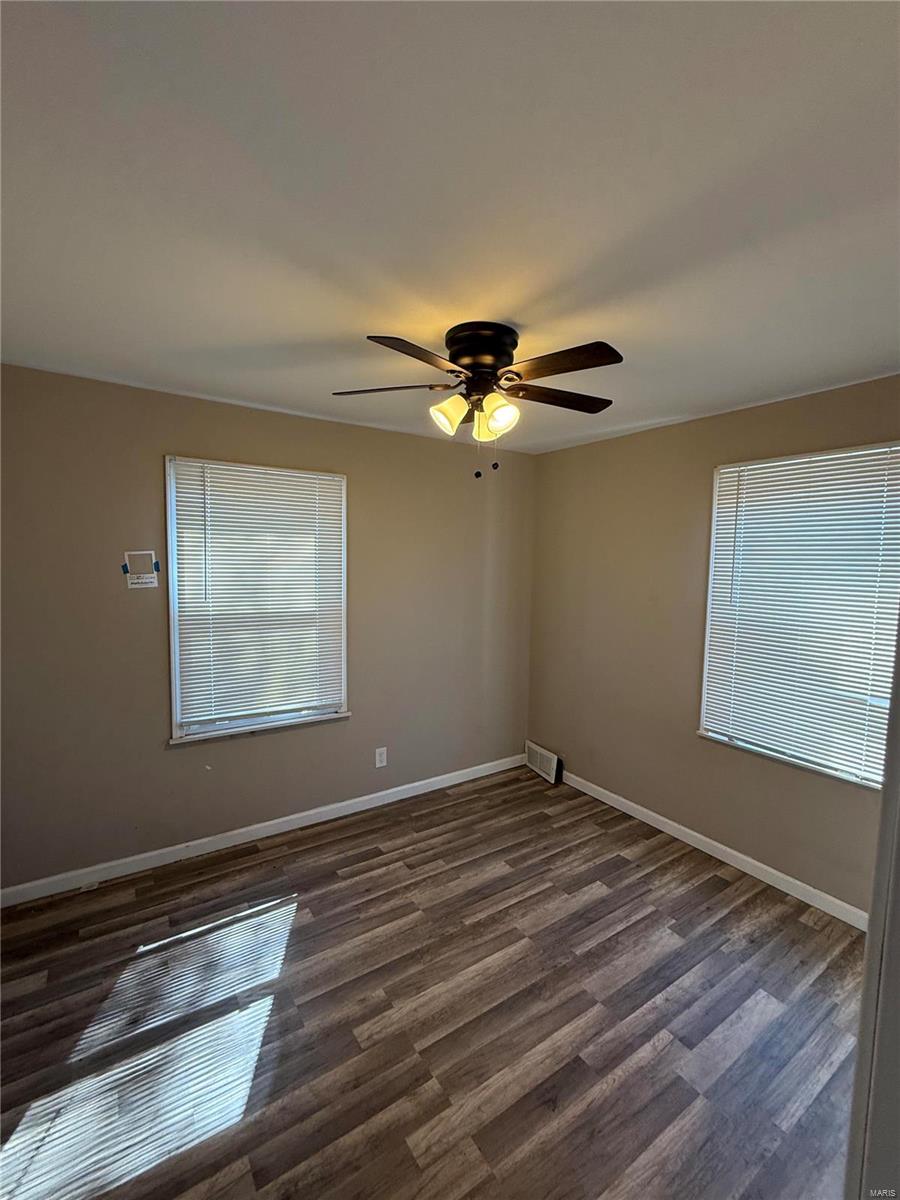 838 Rolwes Avenue St. Louis, MO 63135 - Photo 5 of 10 Gallery Image 5
