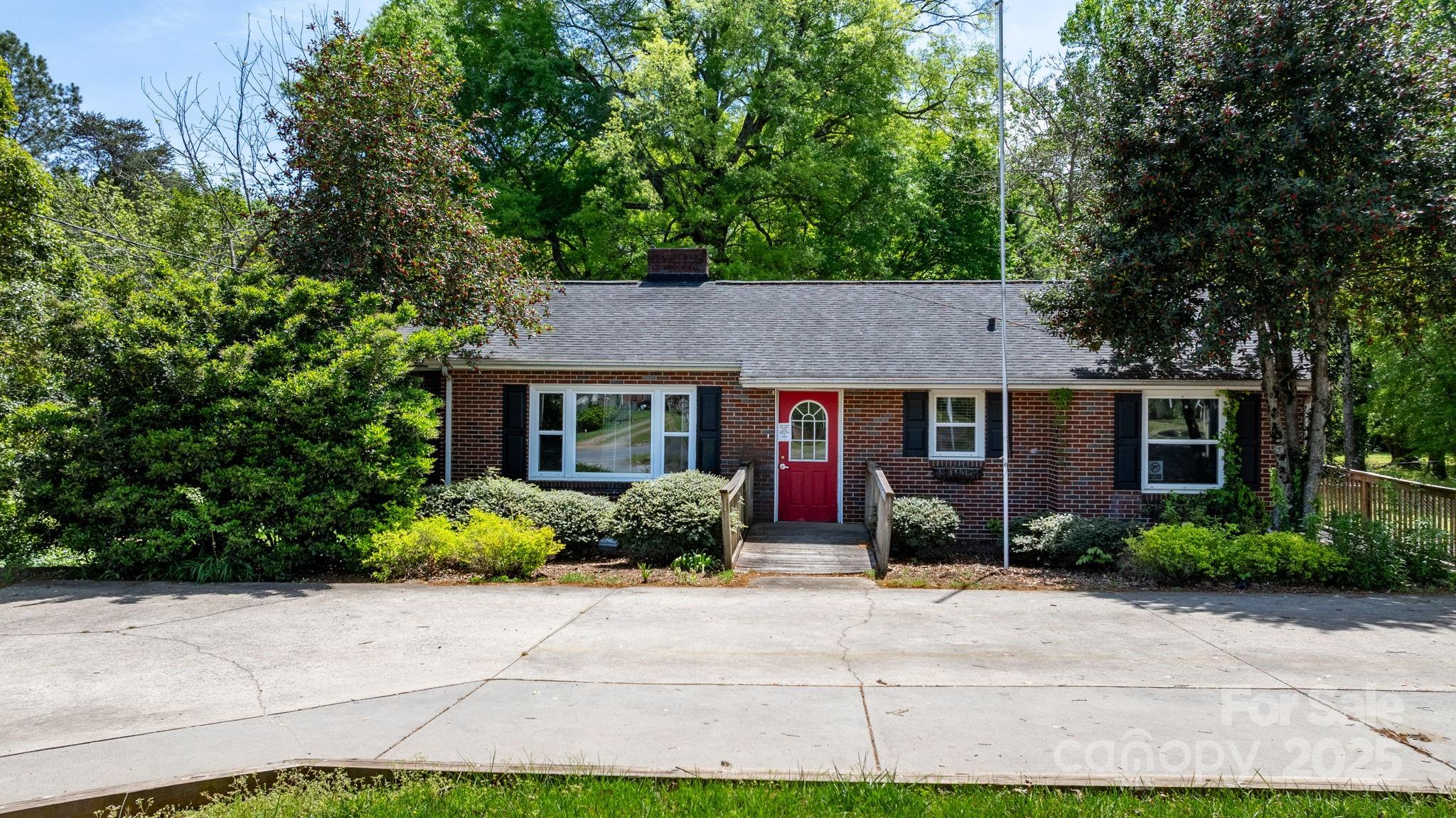 536 Hartness Road Statesville, NC 28677 - Photo 2 of 45 Gallery Image 2