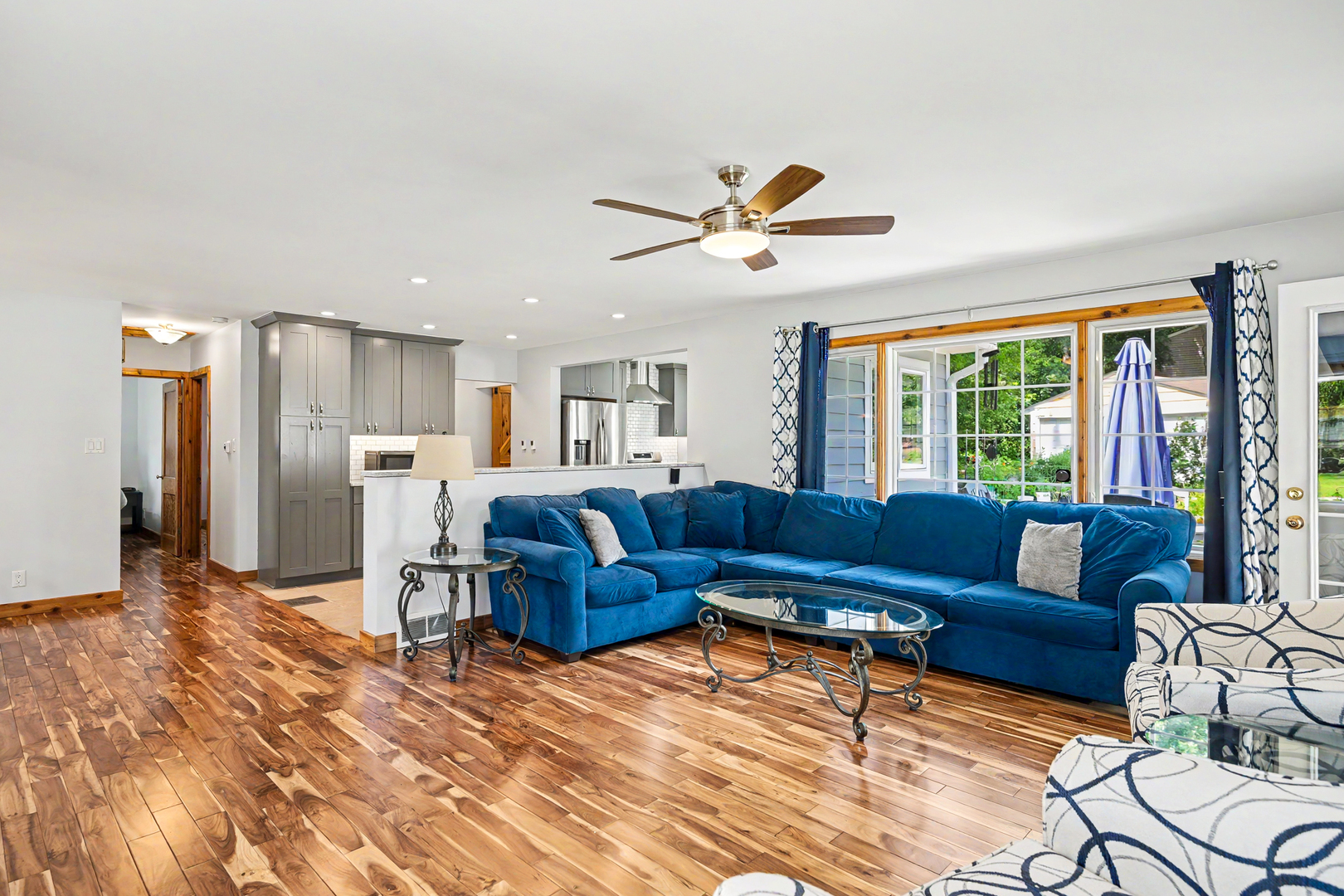 411 Carlisle Road Batavia, IL 60510 - Photo 7 of 28