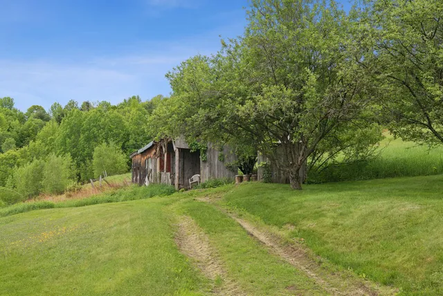 $799,900 | 38 Kuvaja Road, Greenwood, ME 04255