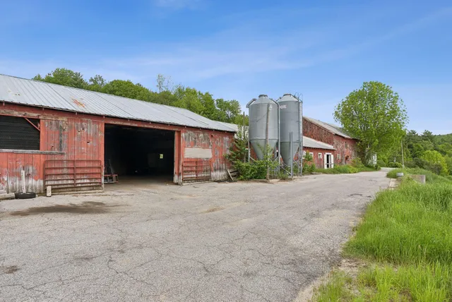 $799,900 | 38 Kuvaja Road, Greenwood, ME 04255