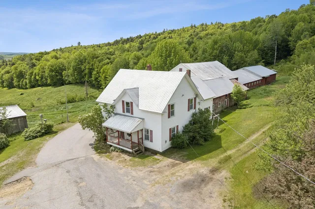 $799,900 | 38 Kuvaja Road, Greenwood, ME 04255