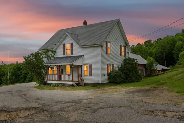 $799,900 | 38 Kuvaja Road, Greenwood, ME 04255