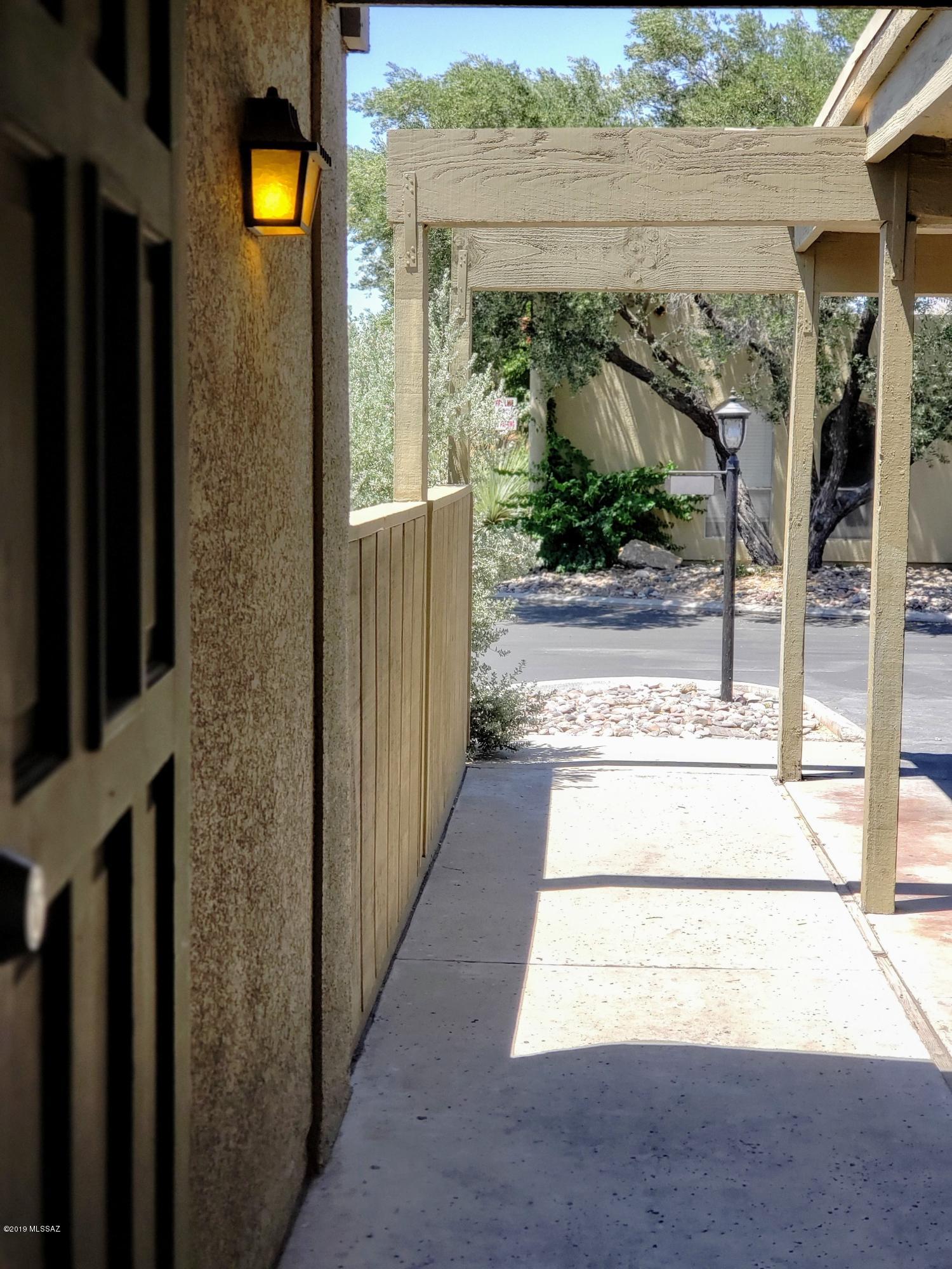 1543 East Prince Road Tucson, AZ 85719 - Photo 2 of 29