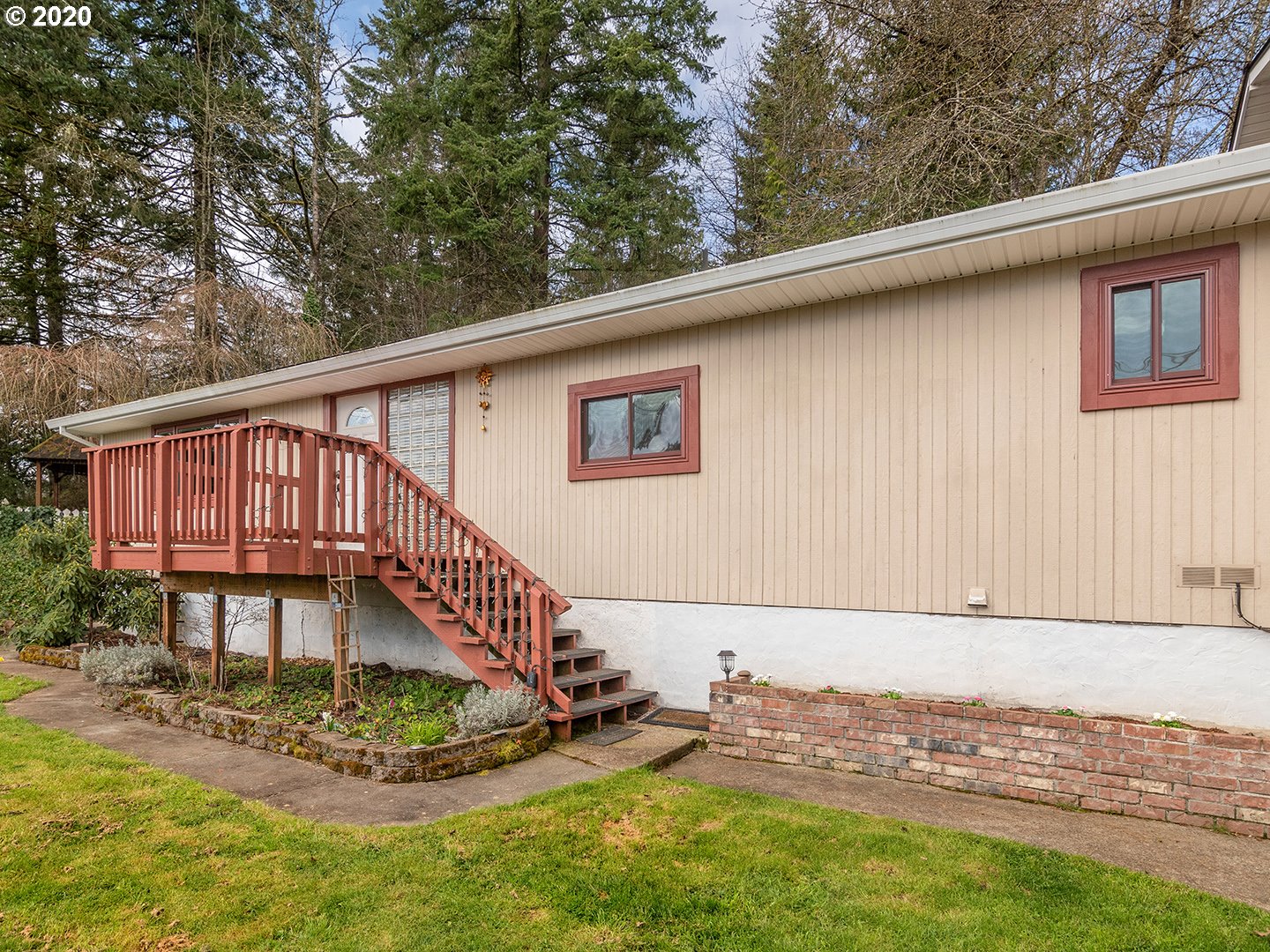 51509 Southwest Em Watts Road Scappoose, OR 97056 - Photo 2 of 23 Gallery Image 2