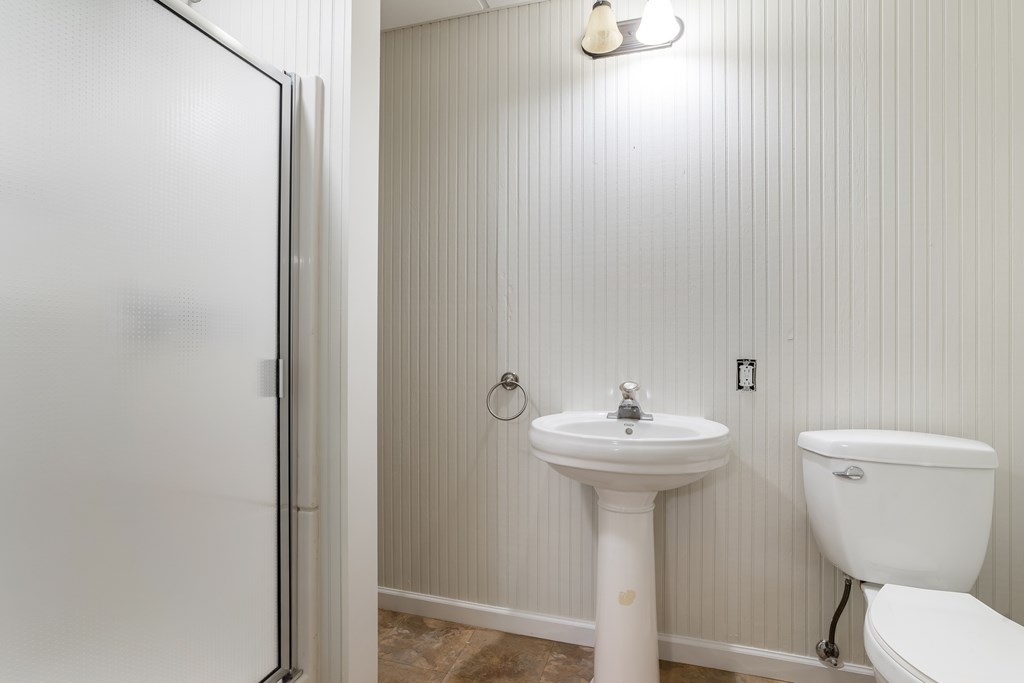 1265 Hunters Ridge Jasper, GA 30143 - Photo 36 of 50 a bathroom with a sink mirror and toilet