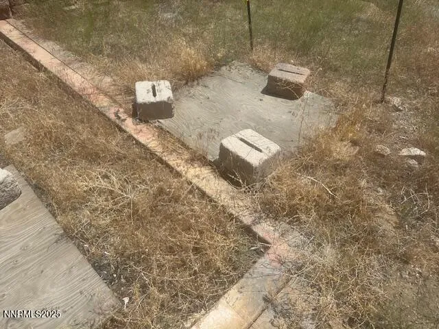 $39,000 | 105 East Side Lane, Coleville, CA 96107