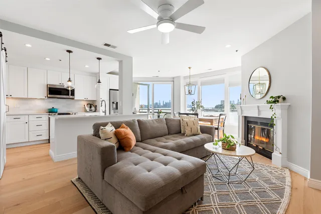 $7,250 | 600 Harbor Boulevard, Unit 934/936, Weehawken, NJ 07086