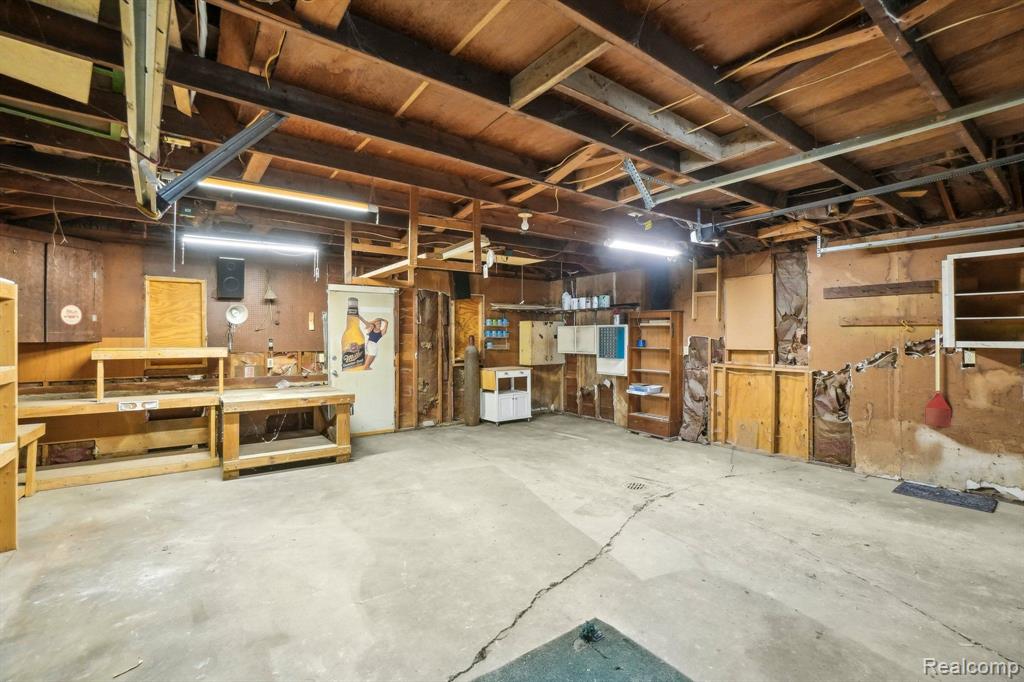 2744 James Road Auburn Hills, MI 48326 - Photo 17 of 23