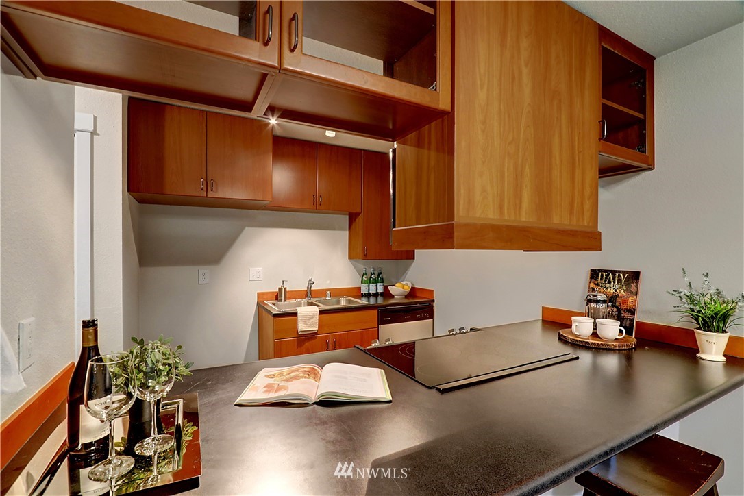 7309 Sand Point Way Northeast, Unit B727 Seattle, WA 98115 - Photo 6 of 12