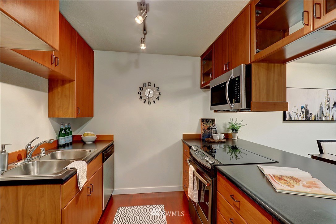 7309 Sand Point Way Northeast, Unit B727 Seattle, WA 98115 - Photo 7 of 12