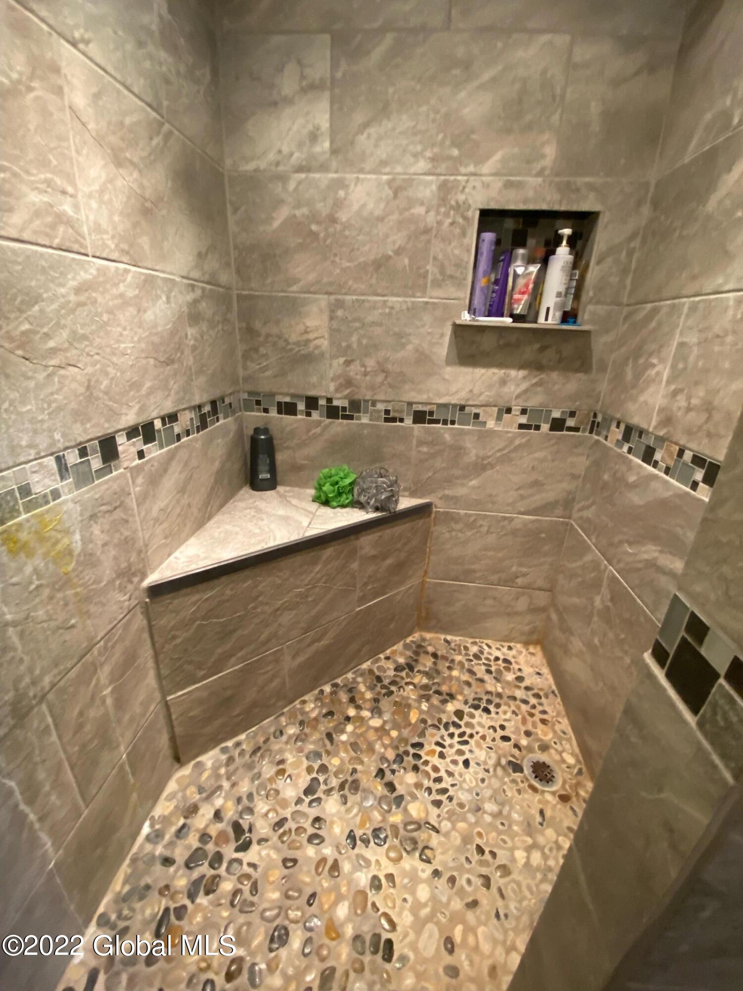 688 Hogback Road Crown Point, NY 12928 - Photo 21 of 34 BATH MAST