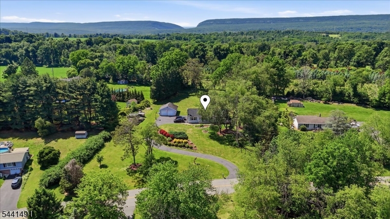 3 Countryside Road Columbia, NJ 07832 - Photo 14 of 42