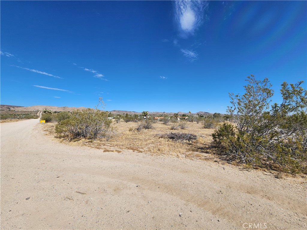 1901 Old Woman Springs Road Yucca Valley, CA 92284 - Photo 9 of 10 a view of ocean beach