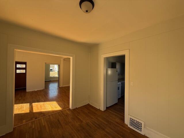 141 Bates Street Jackson, MI 49202 - Photo 7 of 25 IMG_1002