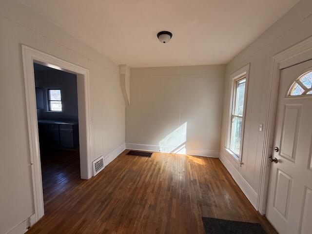 141 Bates Street Jackson, MI 49202 - Photo 8 of 25 IMG_1001