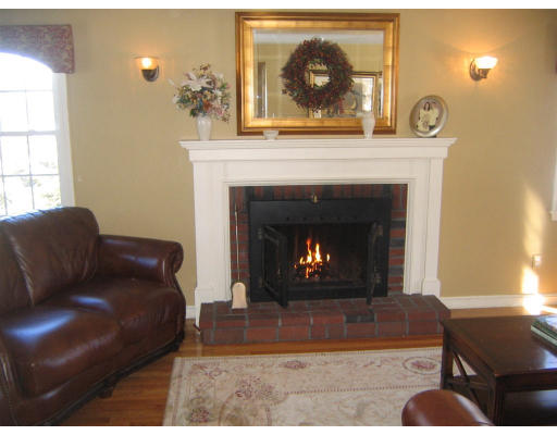80 Century Road Weymouth, MA 02190 - Photo 13 of 19 Gallery Image 13