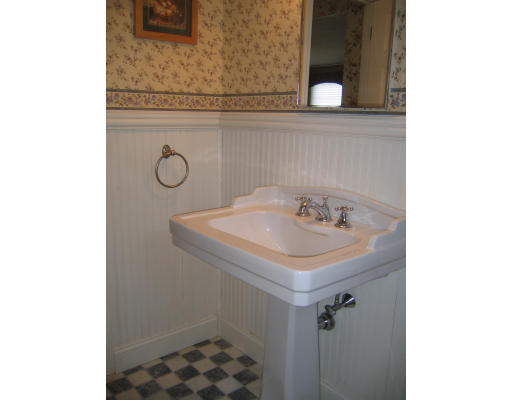 80 Century Road Weymouth, MA 02190 - Photo 18 of 19 Gallery Image 18