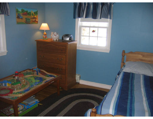 80 Century Road Weymouth, MA 02190 - Photo 8 of 19 Gallery Image 8