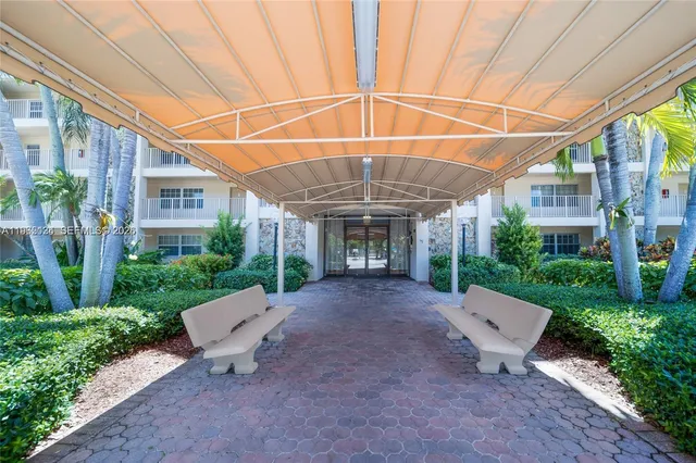 $255,000 | 4030 West Palm Aire Drive, Unit 104, Pompano Beach, FL 33069