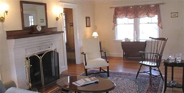 9 Glendale Road Marblehead, MA 01945 - Photo 5 of 13 a living room with furniture and a fireplace