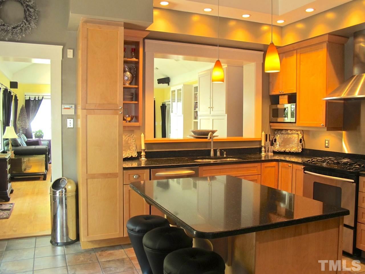 1207 Pierce Street Raleigh, NC 27605 - Photo 5 of 25 Gallery Image 5
