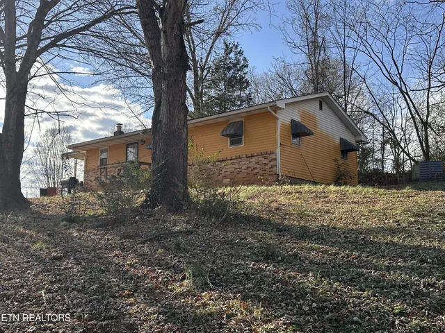 $110,000 | 1028 Olympus Drive, Byrdstown, TN 38549