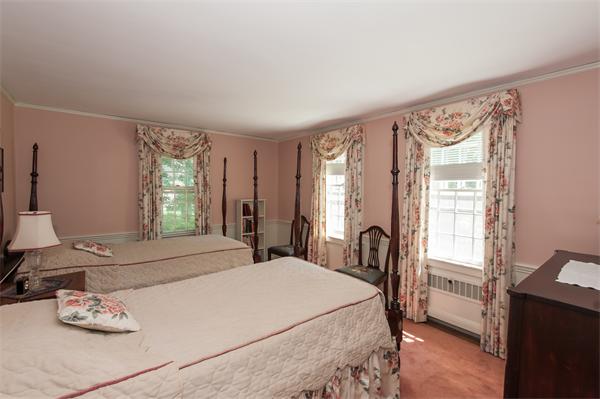 12 Alden Road Andover, MA 01810 - Photo 21 of 24 Gallery Image 21