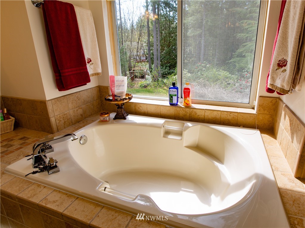 1241 Southwest Station Circle Road Port Orchard, WA 98367 - Photo 22 of 34 Gallery Image 22