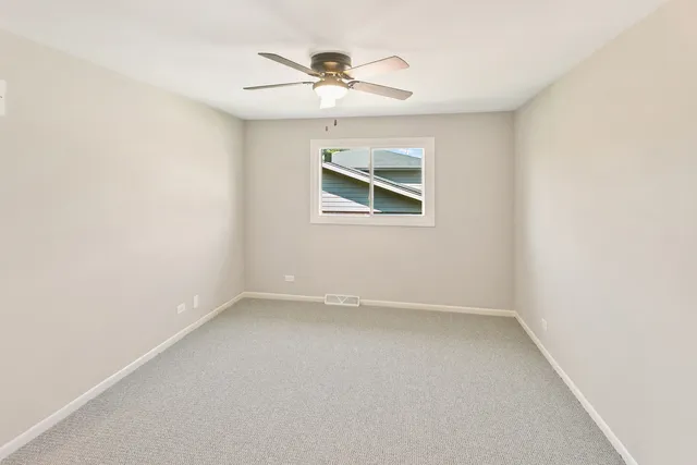 $359,700 | 19520 Lake Lynwood Drive, Lynwood, IL 60411