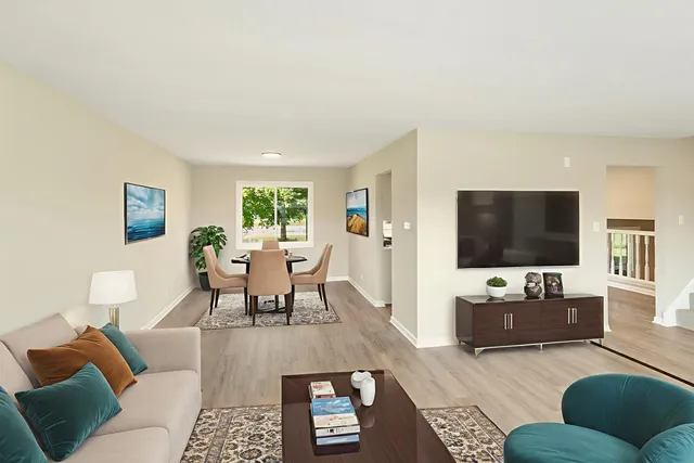 $359,700 | 19520 Lake Lynwood Drive, Lynwood, IL 60411