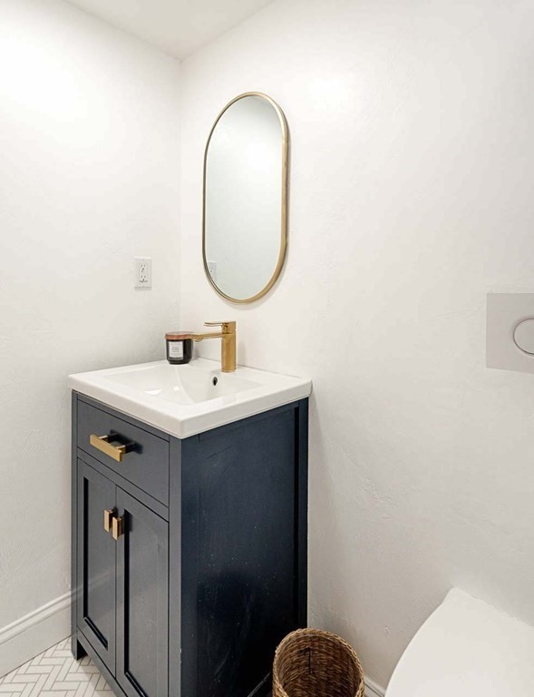 261 Silver Street, Unit 1 Boston, MA 02127 - Photo 13 of 26