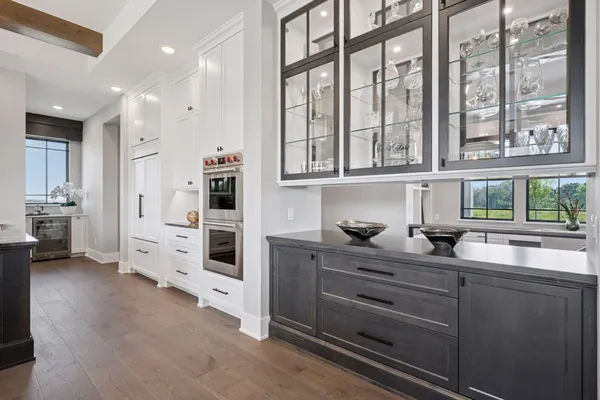 $2,995,000 | 2101 Bridgevine Court, Independence, MN 55359