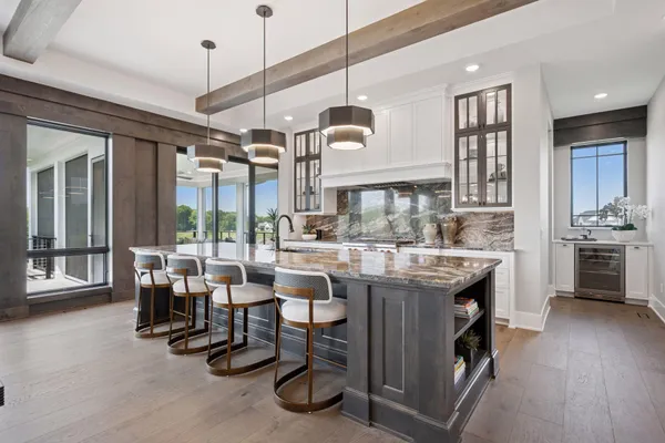 $2,995,000 | 2101 Bridgevine Court, Independence, MN 55359