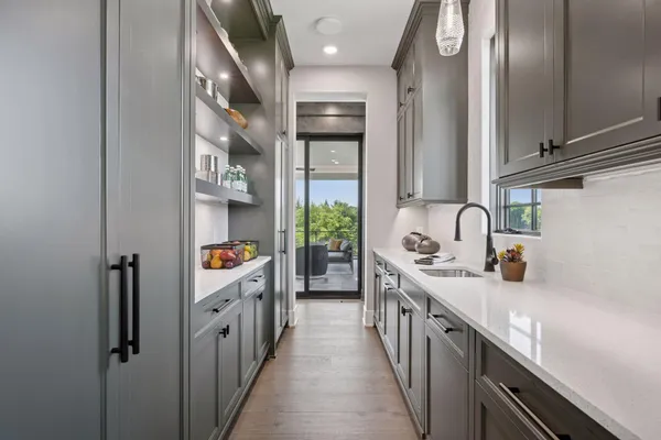 $2,995,000 | 2101 Bridgevine Court, Independence, MN 55359