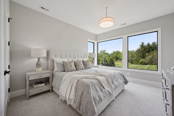 $2,995,000 | 2101 Bridgevine Court, Independence, MN 55359