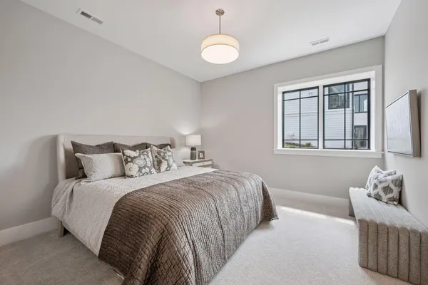 $2,995,000 | 2101 Bridgevine Court, Independence, MN 55359