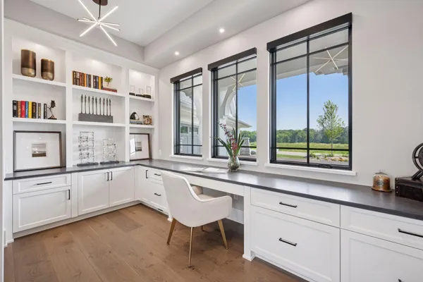 $2,995,000 | 2101 Bridgevine Court, Independence, MN 55359