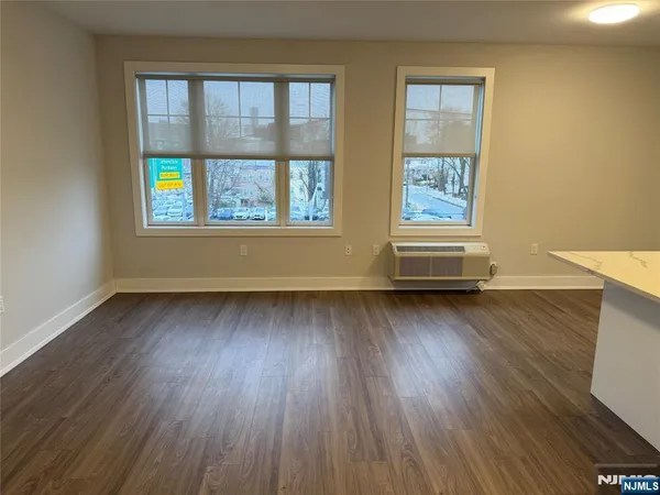 $3,495 | 1685 Bergen Boulevard, Unit 604, Fort Lee, NJ 07024