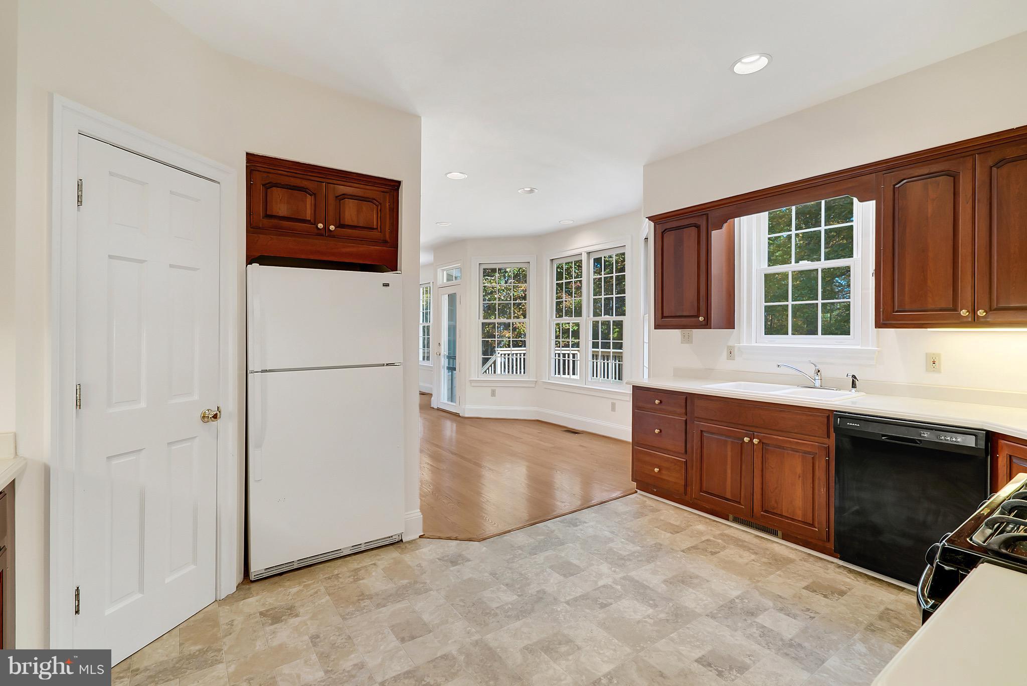 10504 Warland Road Marshall, VA 20115 - Photo 13 of 25 Kitchen