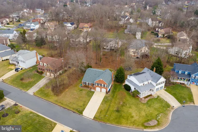 $899,000 | 21 Lipscomb Court, Sterling, VA 20165