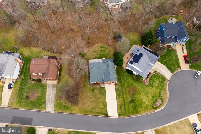 $899,000 | 21 Lipscomb Court, Sterling, VA 20165