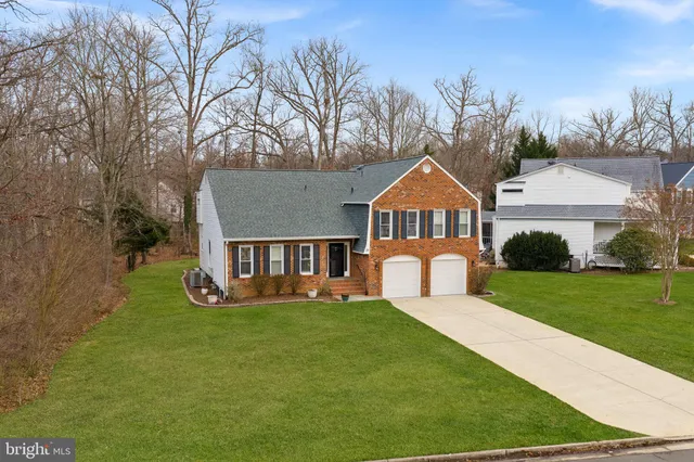 $899,000 | 21 Lipscomb Court, Sterling, VA 20165