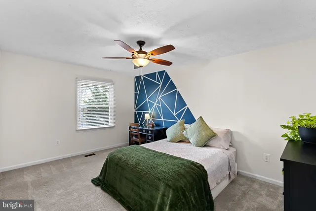 $899,000 | 21 Lipscomb Court, Sterling, VA 20165