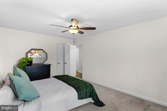 $899,000 | 21 Lipscomb Court, Sterling, VA 20165