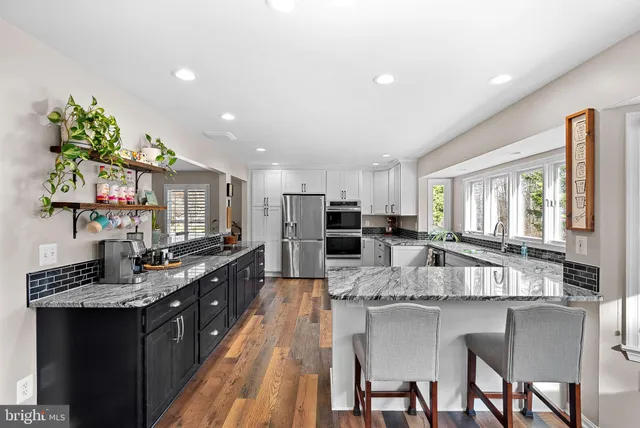 $899,000 | 21 Lipscomb Court, Sterling, VA 20165