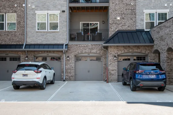 a view of a car parking