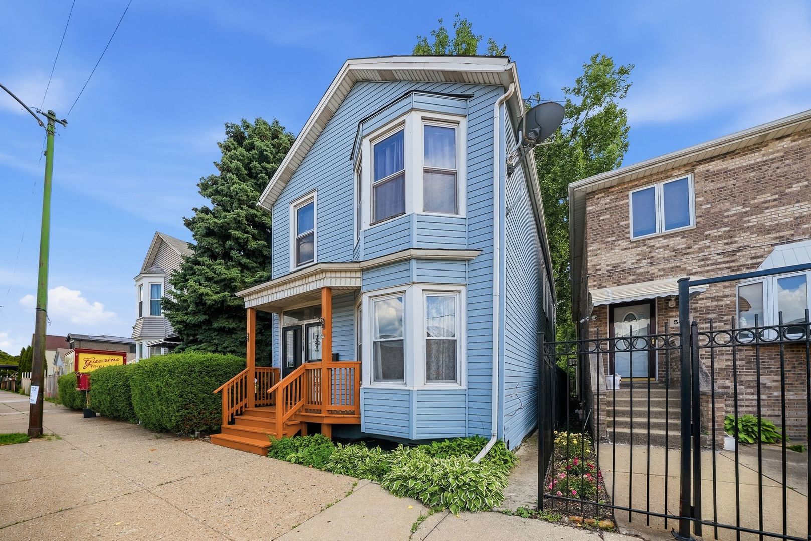 541 West Root Street Chicago, IL 60609 - Photo 2 of 21